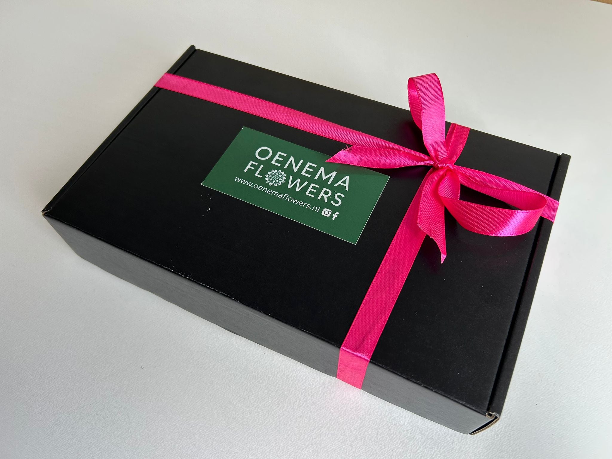 Luxe giftbox met 24 tulpenbollen naar keuze